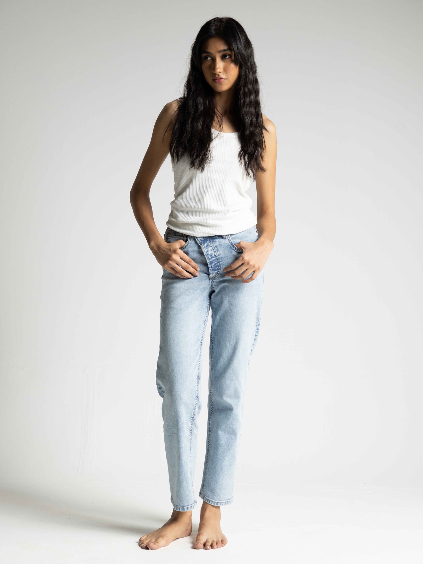 Jwana Slim Mom Jeans